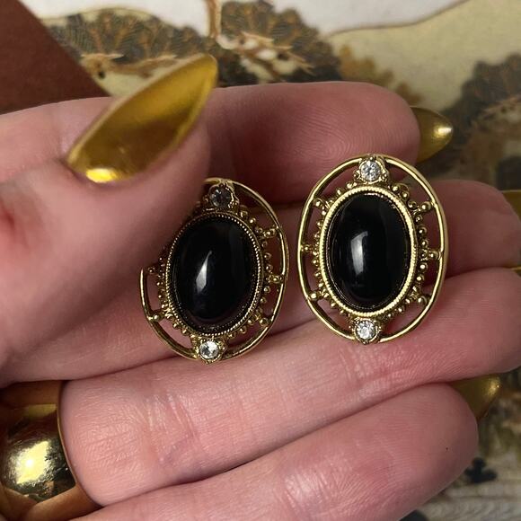 Vintage 90s Gold and Black Cabochon Clip Earrings - Picture 4 of 6